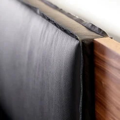 Letto matrimoniale York Soft in pelle nera e noce canaletto