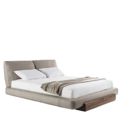 Letto Sospiro in noce massello e tessuto bouclé tortora