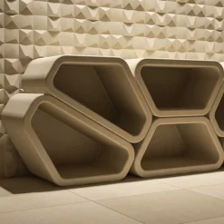 Libreria modulare Messapo in pietra leccese di Noii Studio