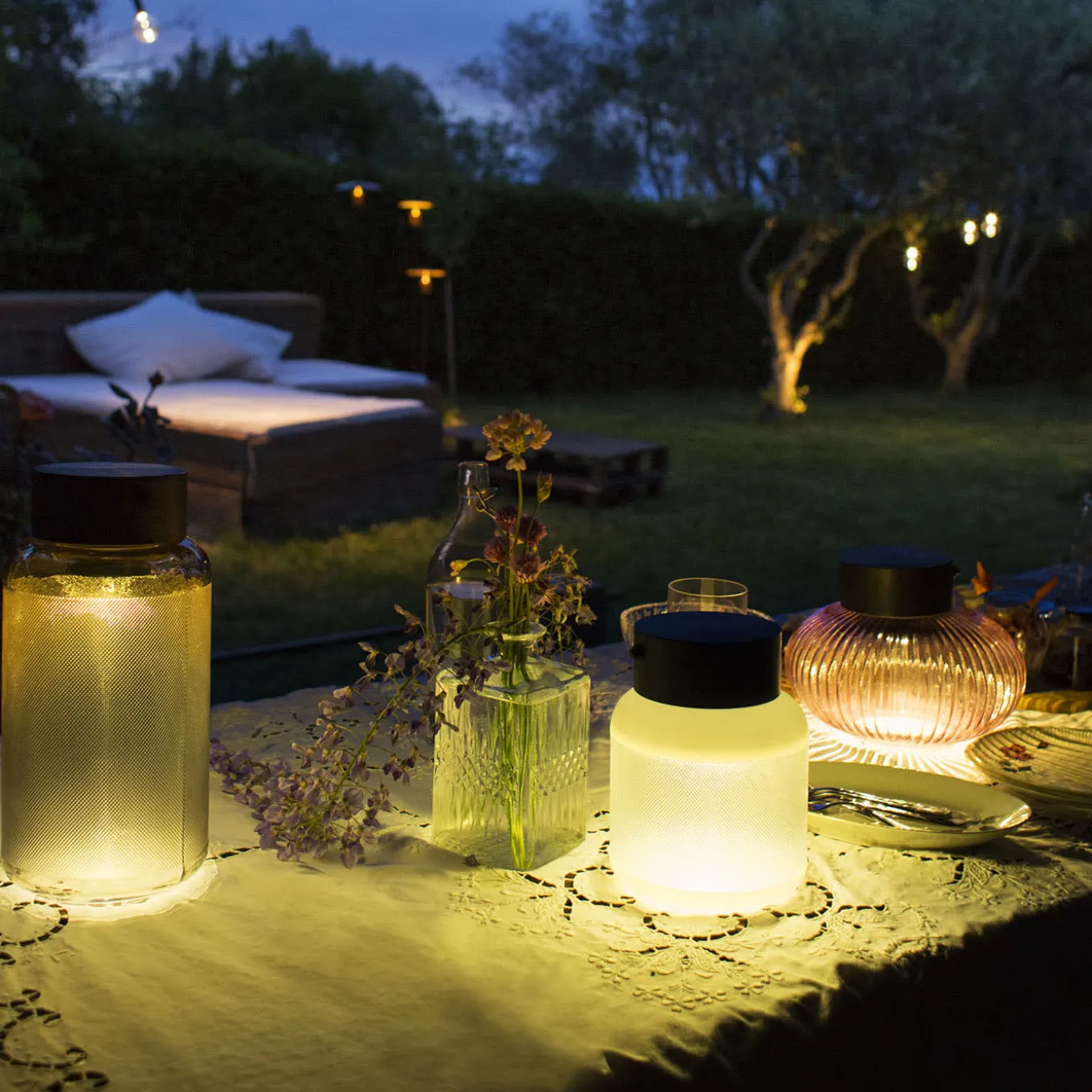 Luce Dove Vuoi lampada a sospensione e da tavolo bianca