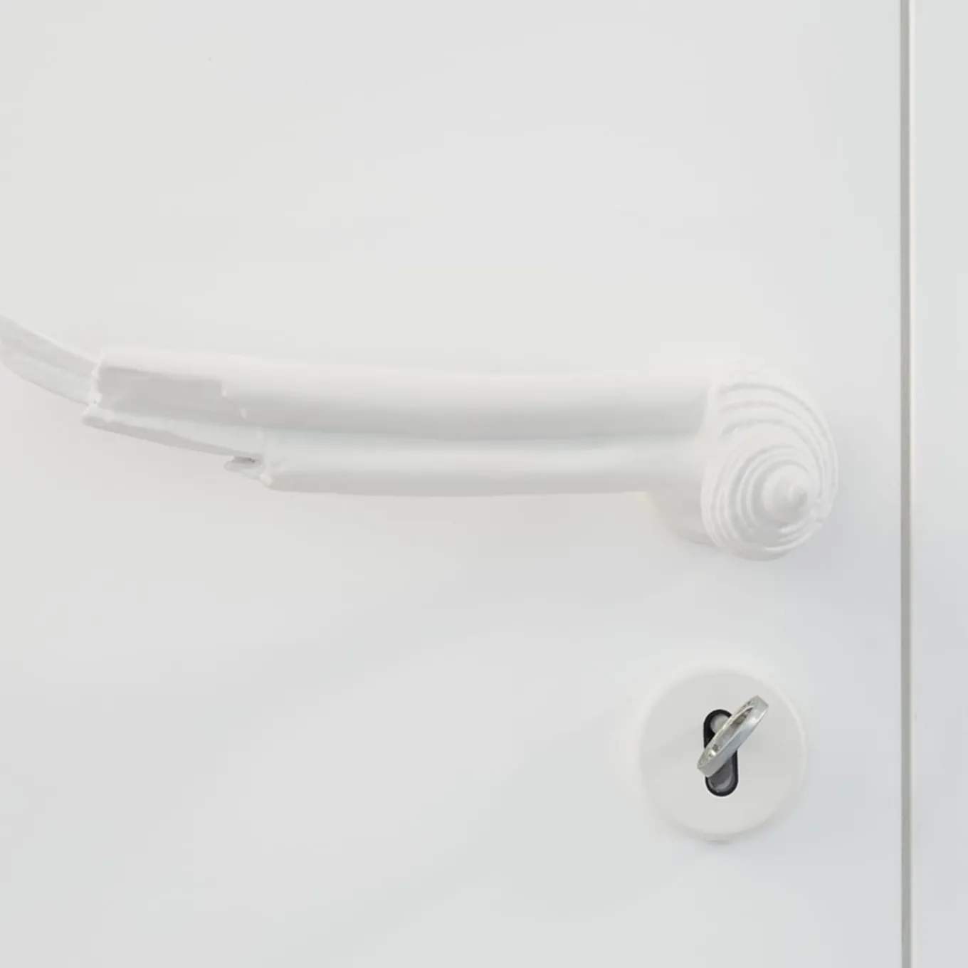 Maniglia bianca Conchiglia di Nicole Valenti