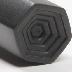 Maniglia per porta Prisma Matte Black di Nicole Valenti