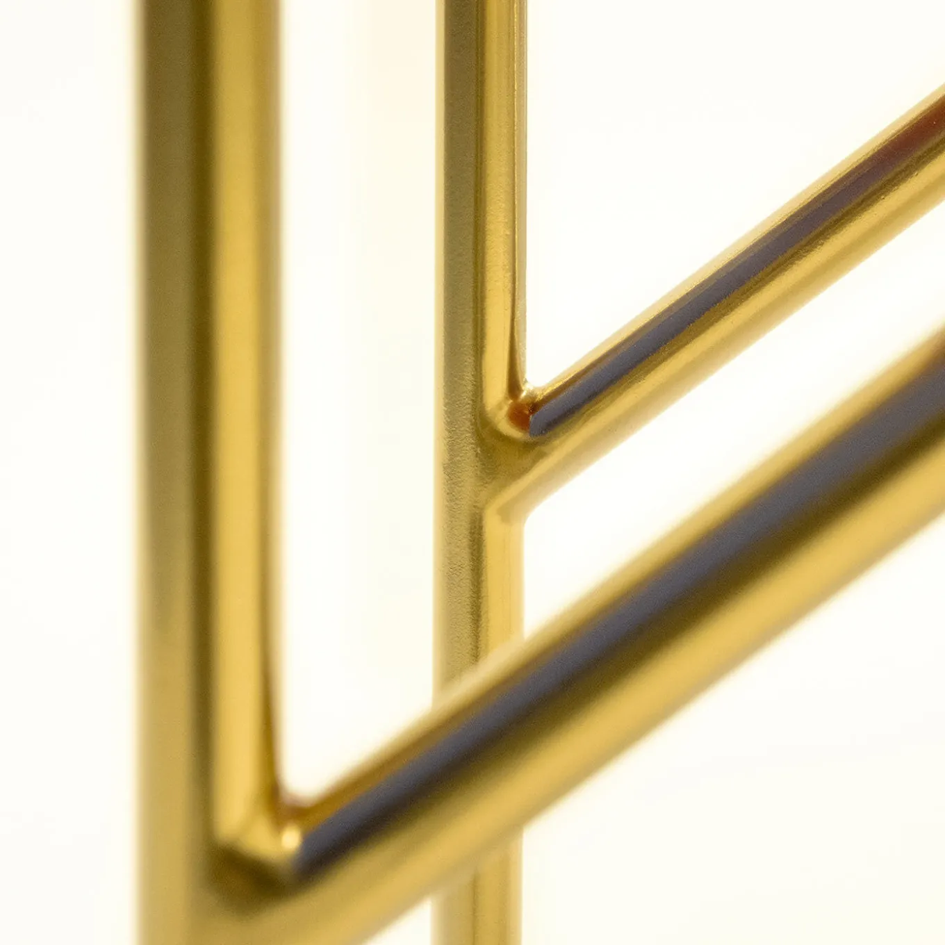 Mobile alto Parvati Nanda di Serena Confalonieri