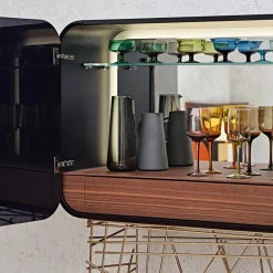 Mobile bar Mai Tai blu-nero in legno e metallo dorato