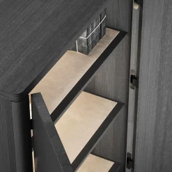 Mobile in Pelle Nera Ruvida e Legno di Frassino Vittorio