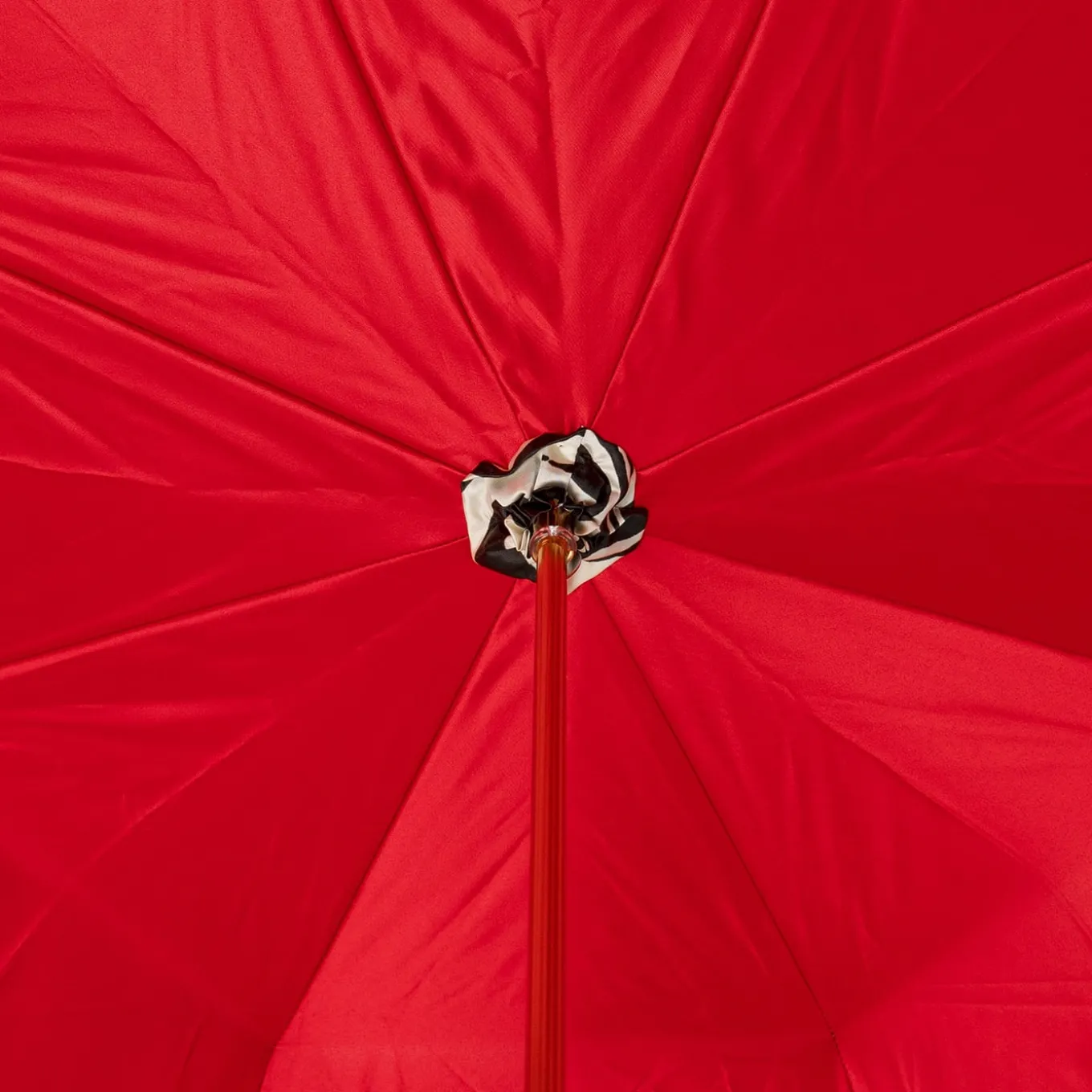 Ombrello con manico in acetato Zebra rossa