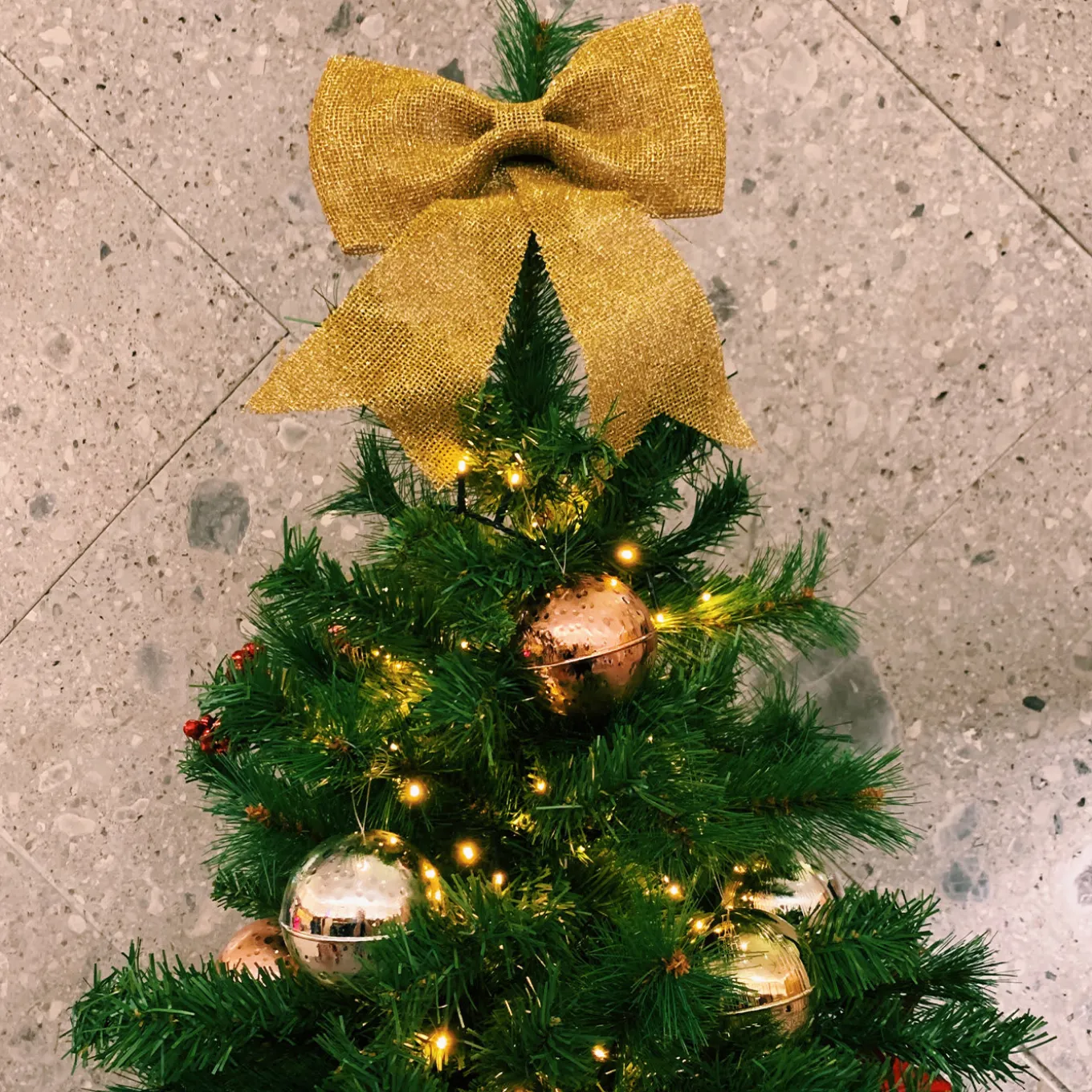 Ornamento a forma di palla di Natale Luna d'oro - Set di 2