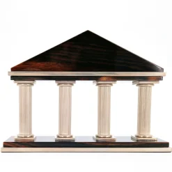 Orologio scultura Partenone di Nino Basso