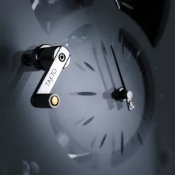 Orologio TAKTO Adagio 03 in marmo nero e vetro