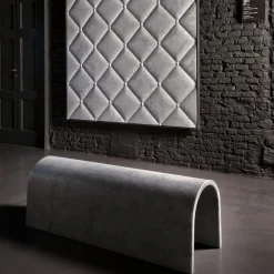 Panchina Galleria Scultpure di Ron Gilad