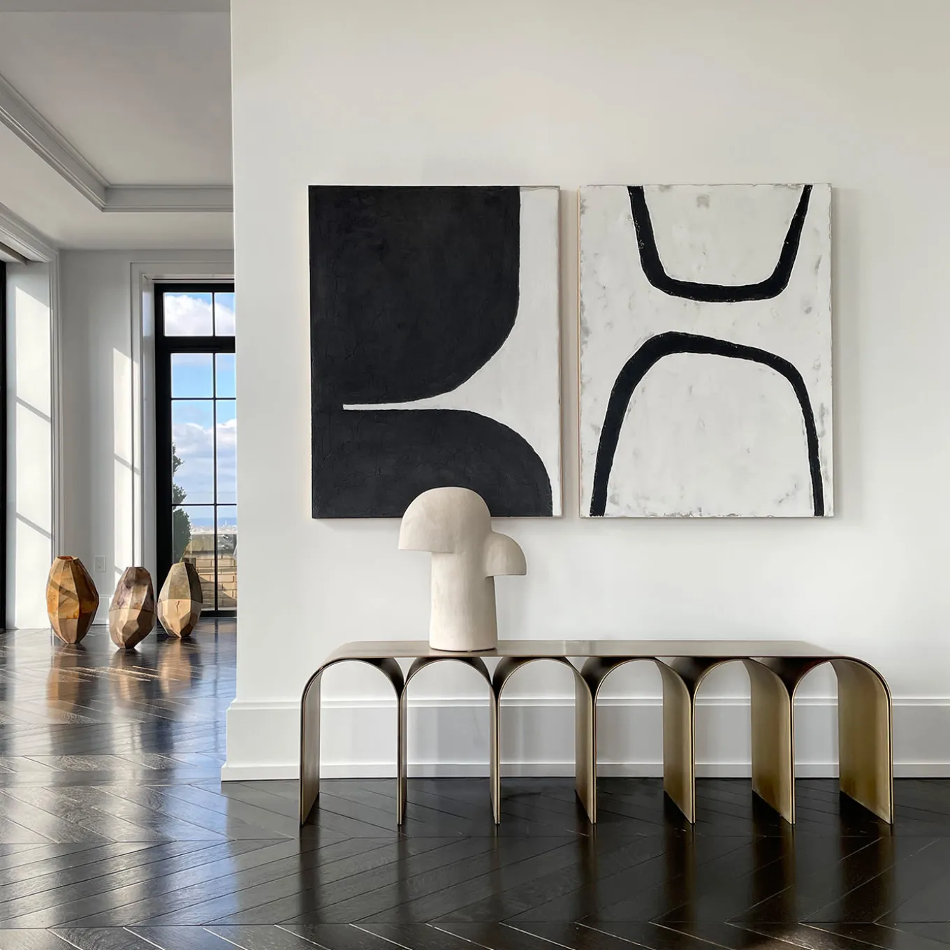 Panchina in acciaio con arco d'oro e bronzo