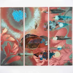 Pannello Decorativo in Ceramica a 3 Piastrelle "Alba e Pesci nel Mediterraneo"