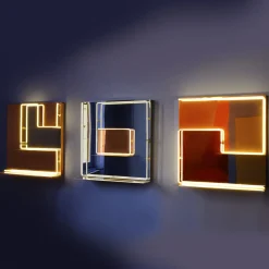 Pannello luminoso #2 di Paolo Giordano e Ouwen Mori