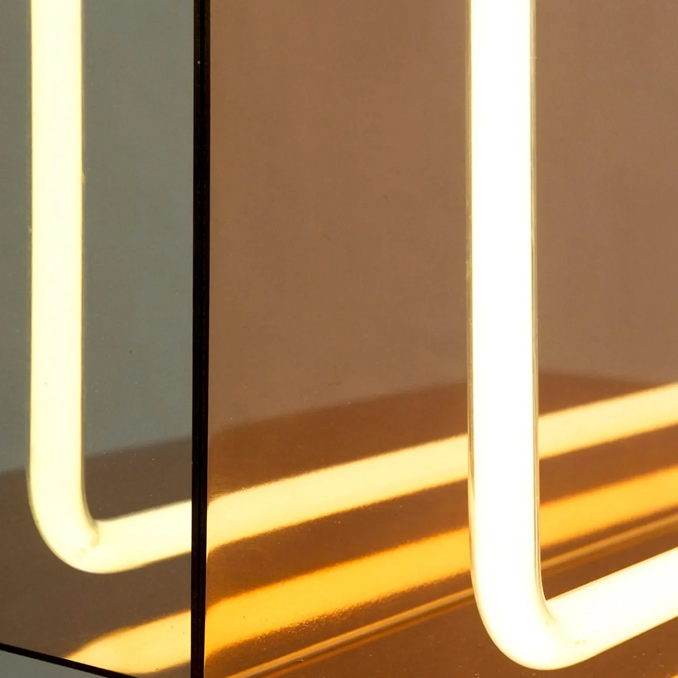 Pannello luminoso #1 di Paolo Giordano e Ouwen Mori