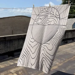 Pensieri 1 Arazzo/coperta grigio di Luca de Bona