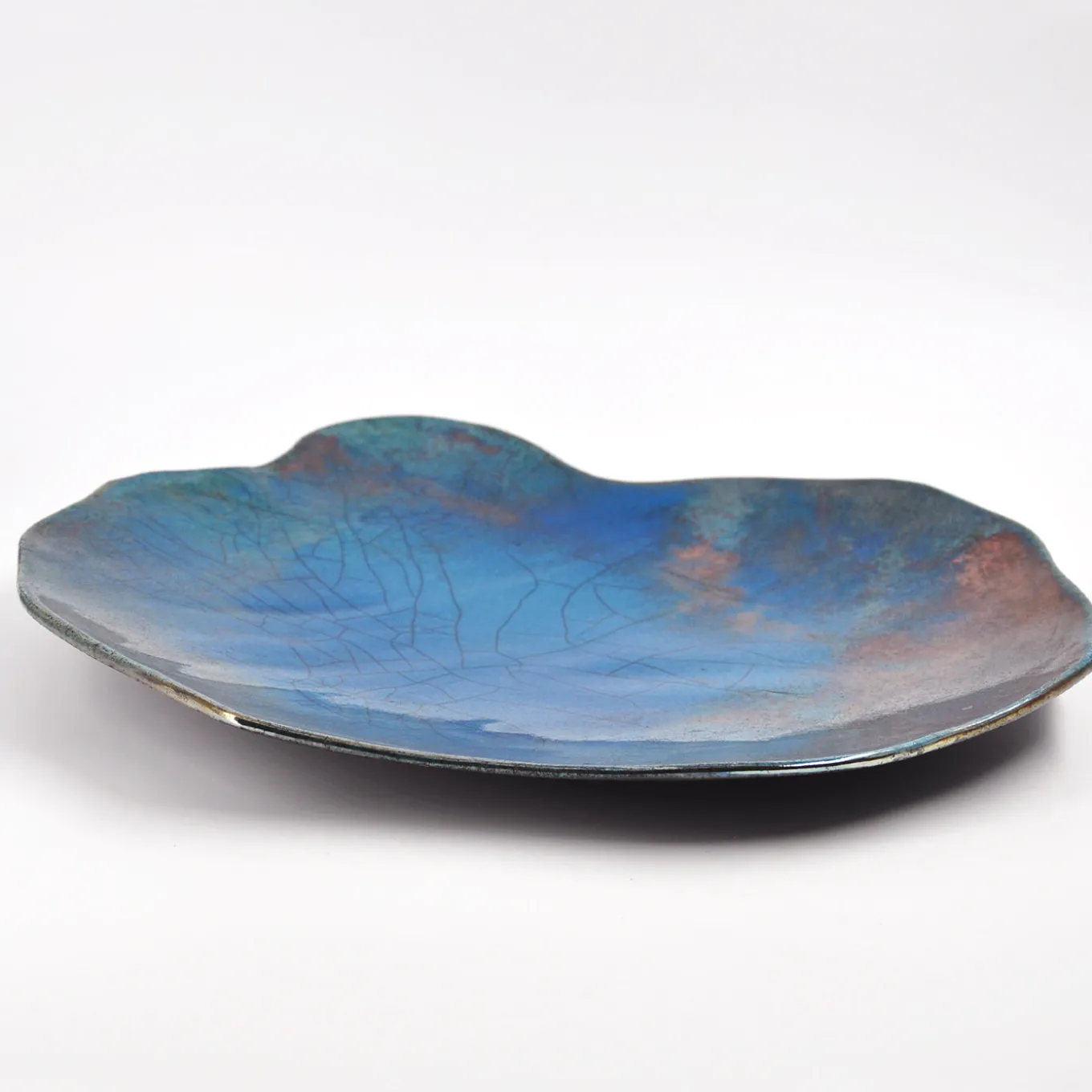 Piatto Decorativo Nuvola Turchese in Ceramica di Nino Basso