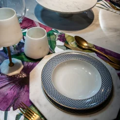 Piatto grande per la cena