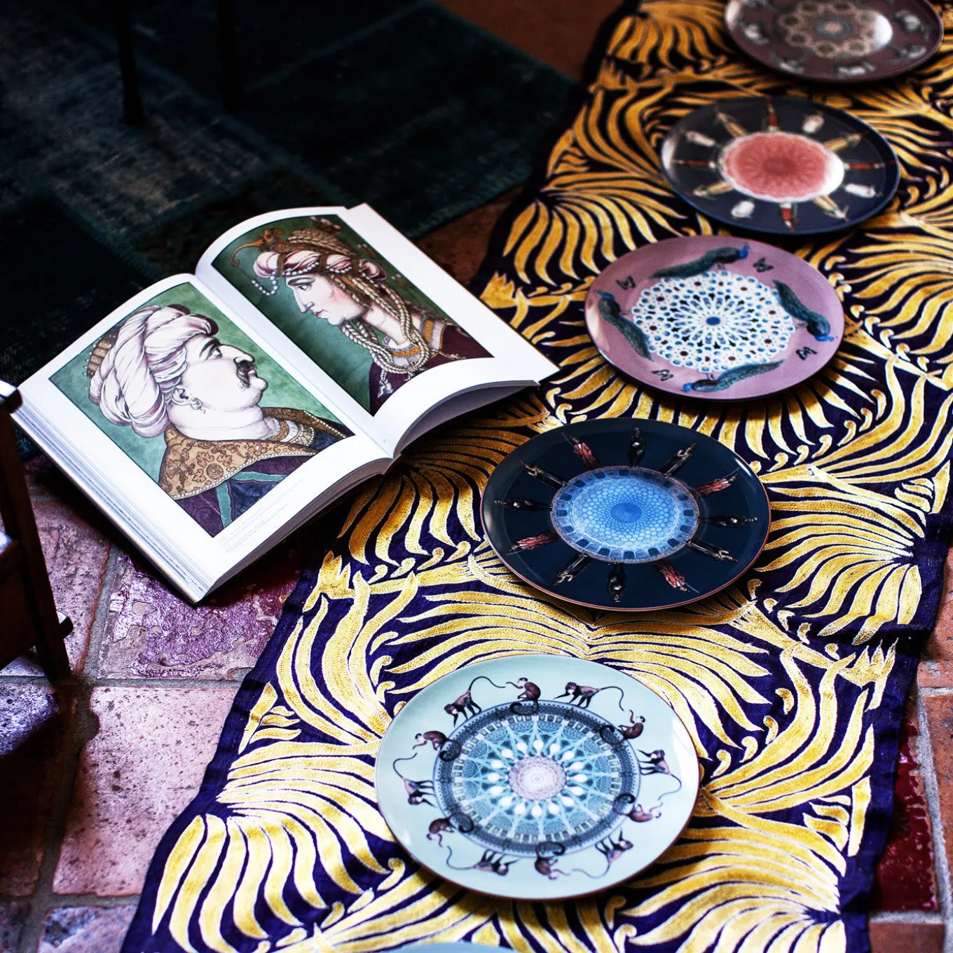 Piatto in porcellana Costantinopoli 1