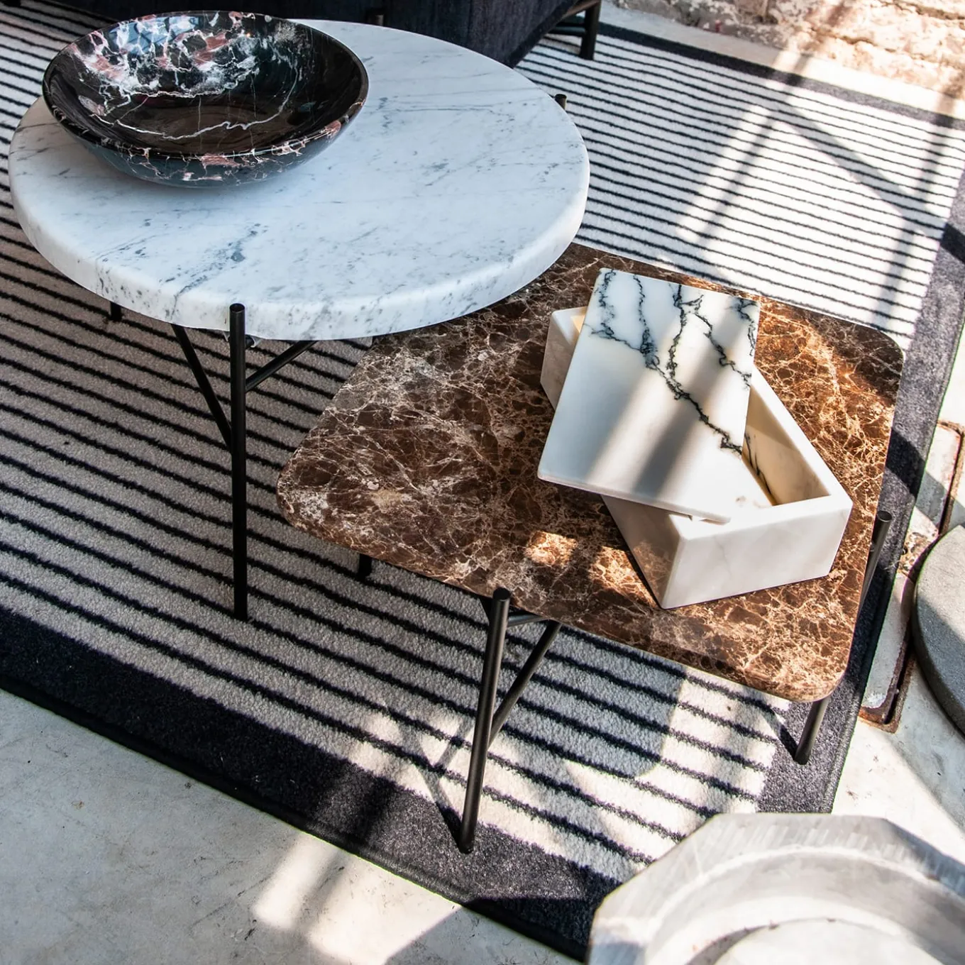 Piccola fruttiera in marmo nero