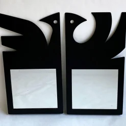 Pirikitta Un piccolo specchio di metallo