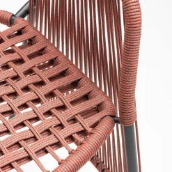 Poltrona Altana SP grigio e rosa di Antonio De Marco