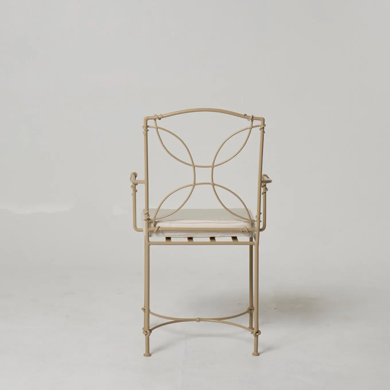 Poltrona da esterno Lotus in ferro