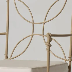 Poltrona da esterno Lotus in ferro