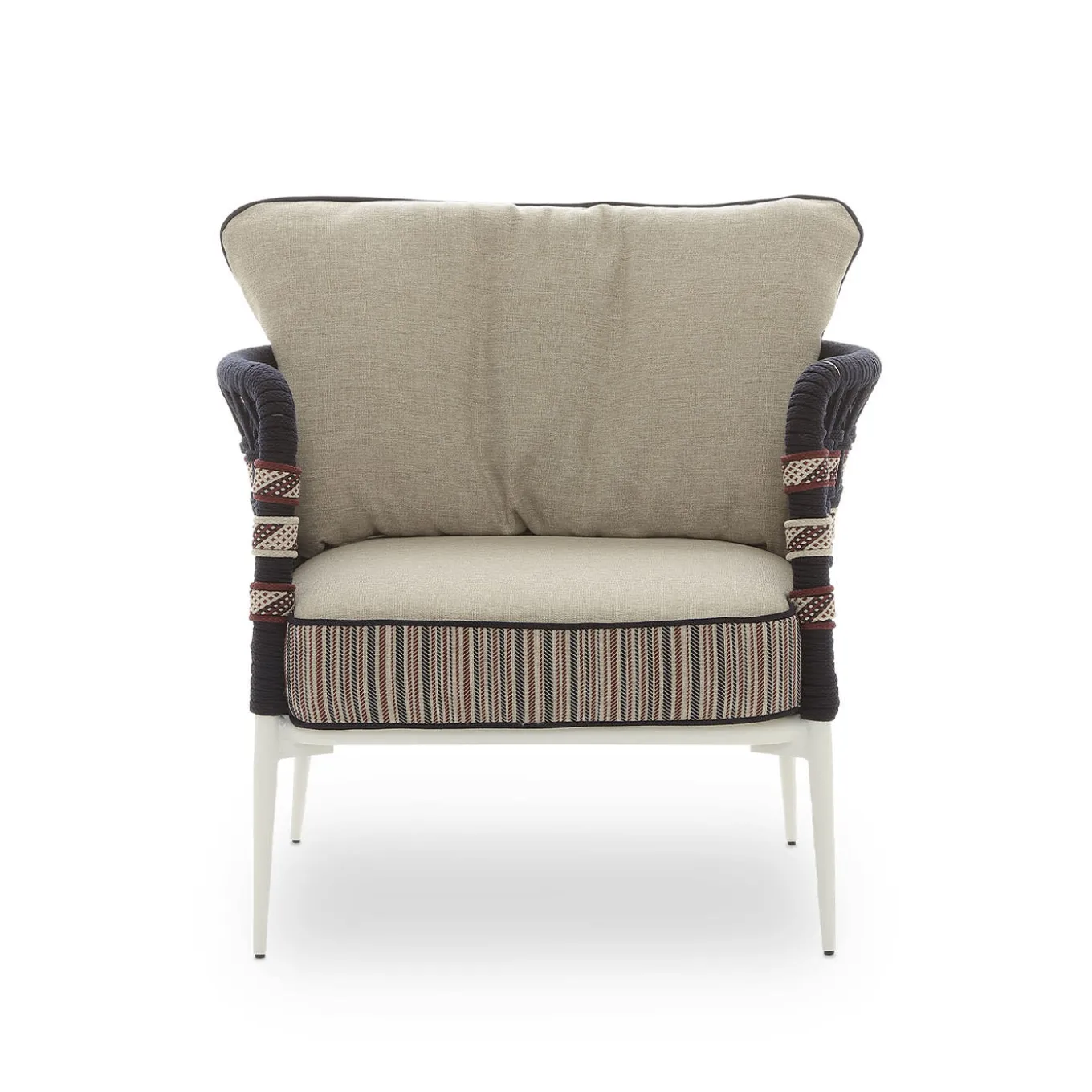 Poltrona Eva a corde orizzontali per esterni di Antonio Marras