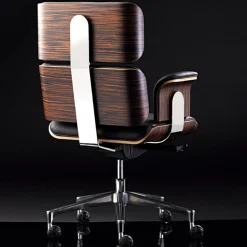 Poltrona girevole Black Armadillo/2 di Rainer Bachschmid