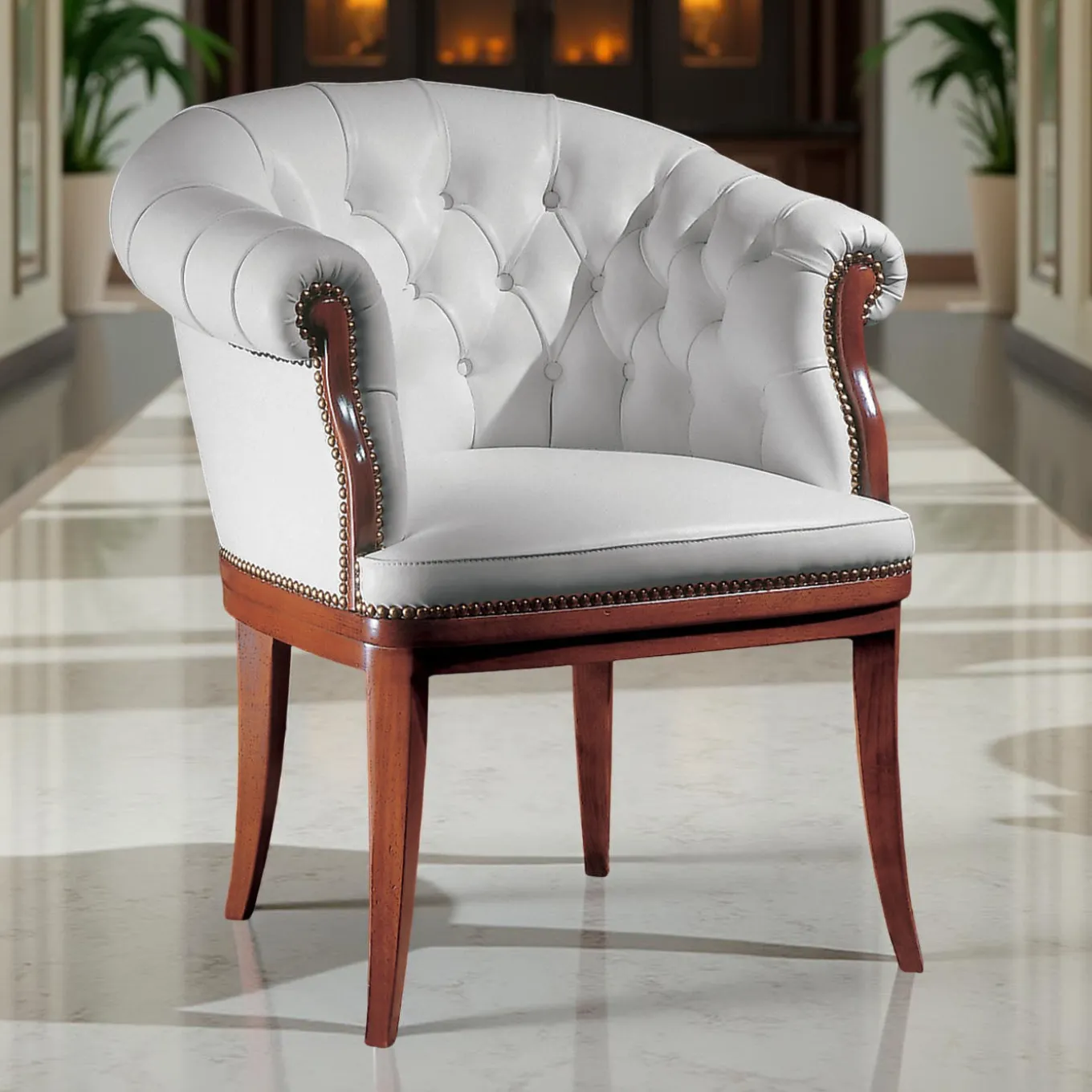 Poltrona in pelle bianca