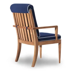 Poltrona Iroko di Simone Ciarmoli e Miguel Queda