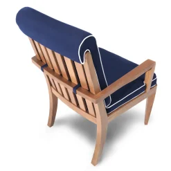 Poltrona Iroko di Simone Ciarmoli e Miguel Queda