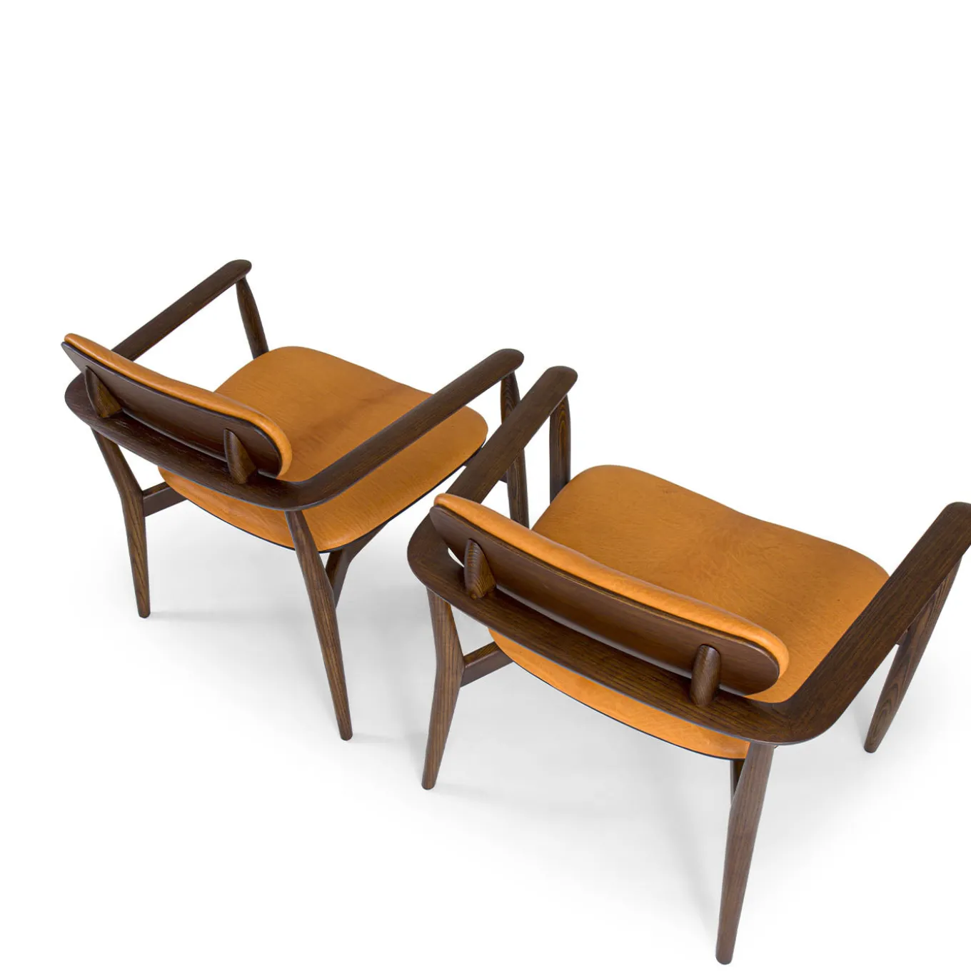 Poltrona Regina in rovere marrone chiaro con rivestimento in pelle