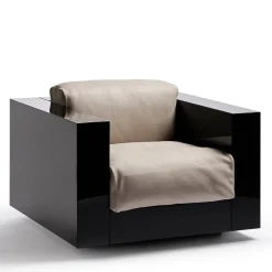 Poltrona Saratoga White di Lella e Massimo Vignelli