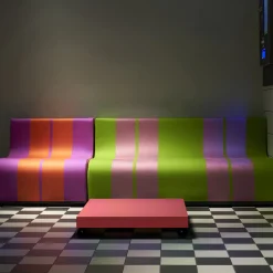 Poltrona Sofo viola e rossa