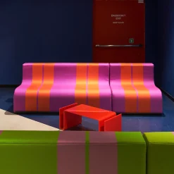 Poltrona Sofo viola e rossa