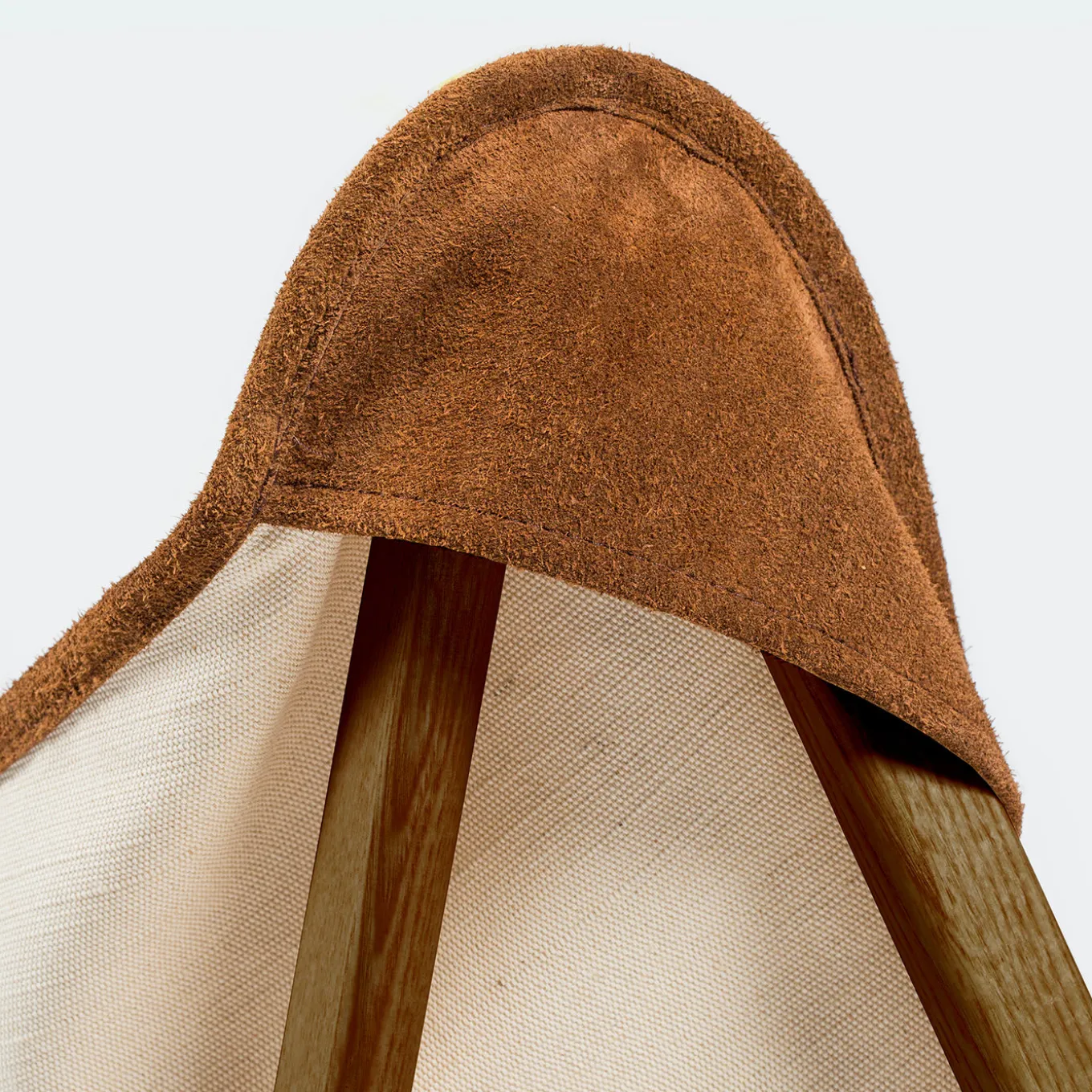 Poltrona Tripolina 1885 in pelle scamosciata