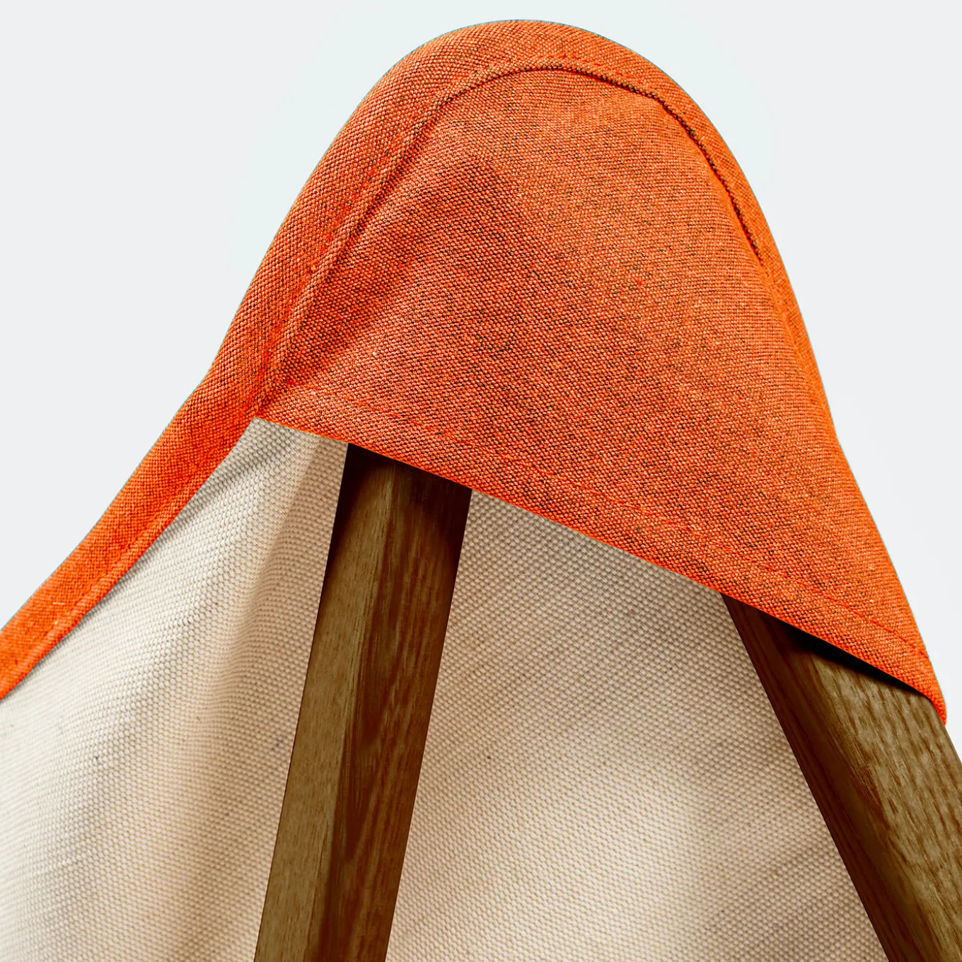 Poltrona Tripolina in crema e rosso terracotta