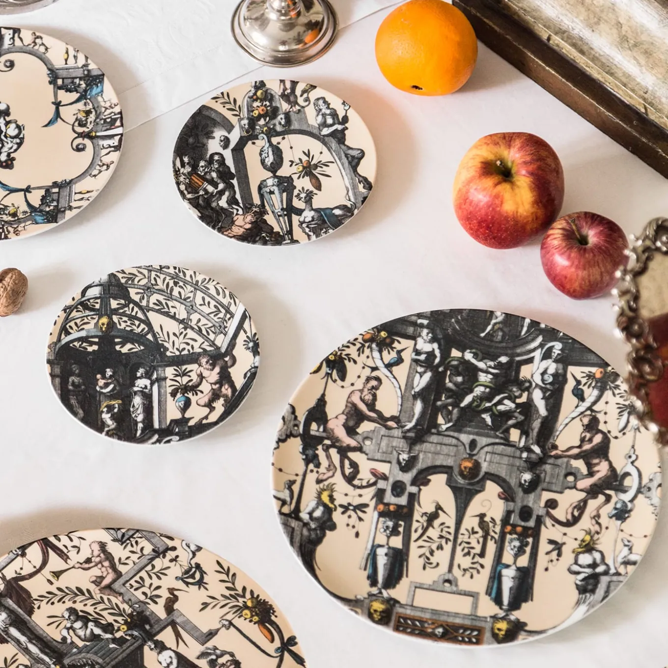 Pompei Piatto Fondo in porcellana con rami e gioiello #4