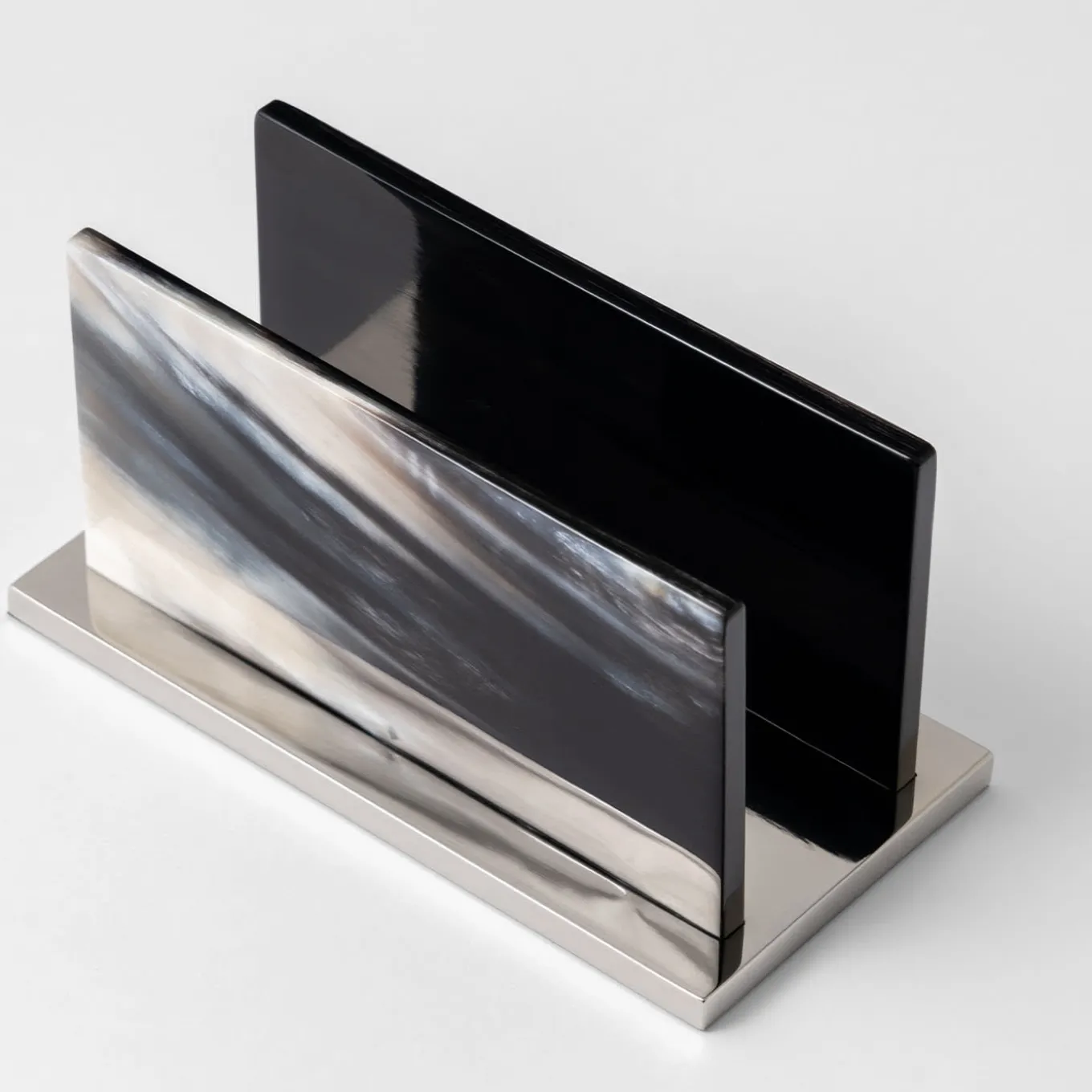 Porta lettere in corno