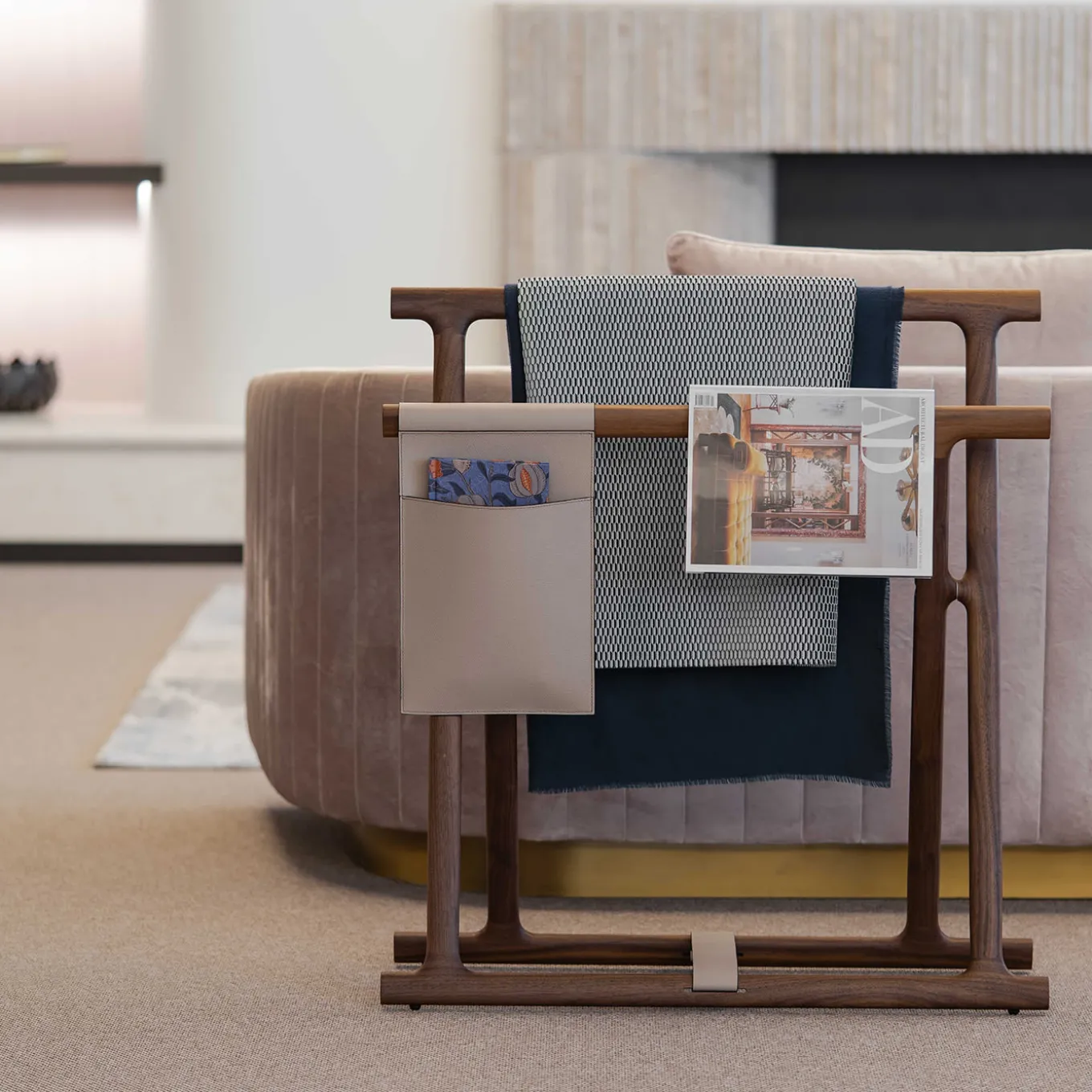 Portacoperte Chelsea in noce