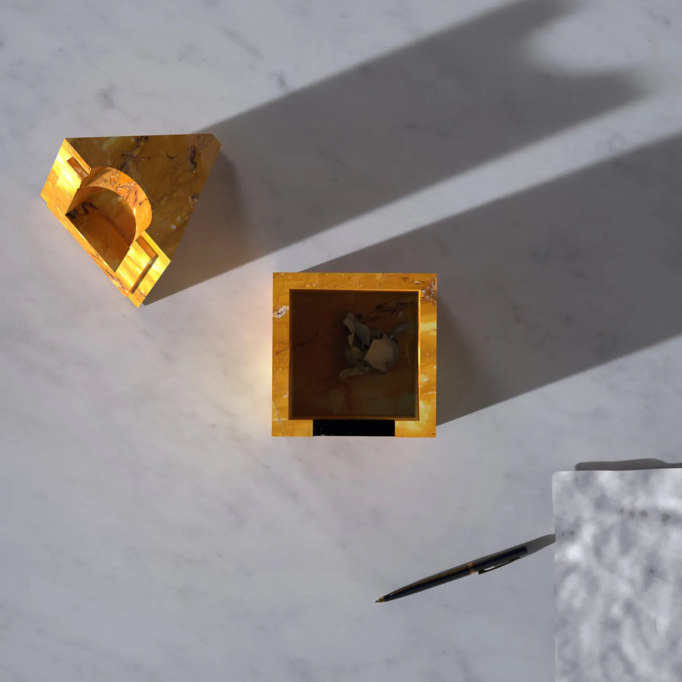 Portagioie Nostalgia in marmo giallo