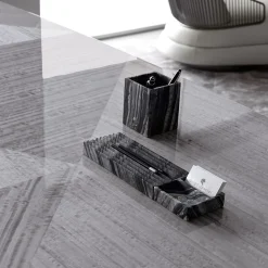 Portapenne in marmo di Castello Lagravinese Studio