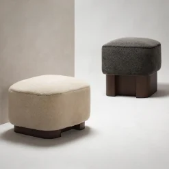 Pouf alto in legno nero Lloyd