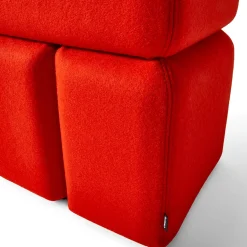 Pouf angolare Red Soft di Linde Freya Tangelder