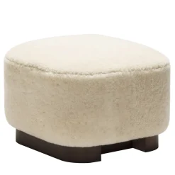 Pouf basso in legno color crema Lloyd
