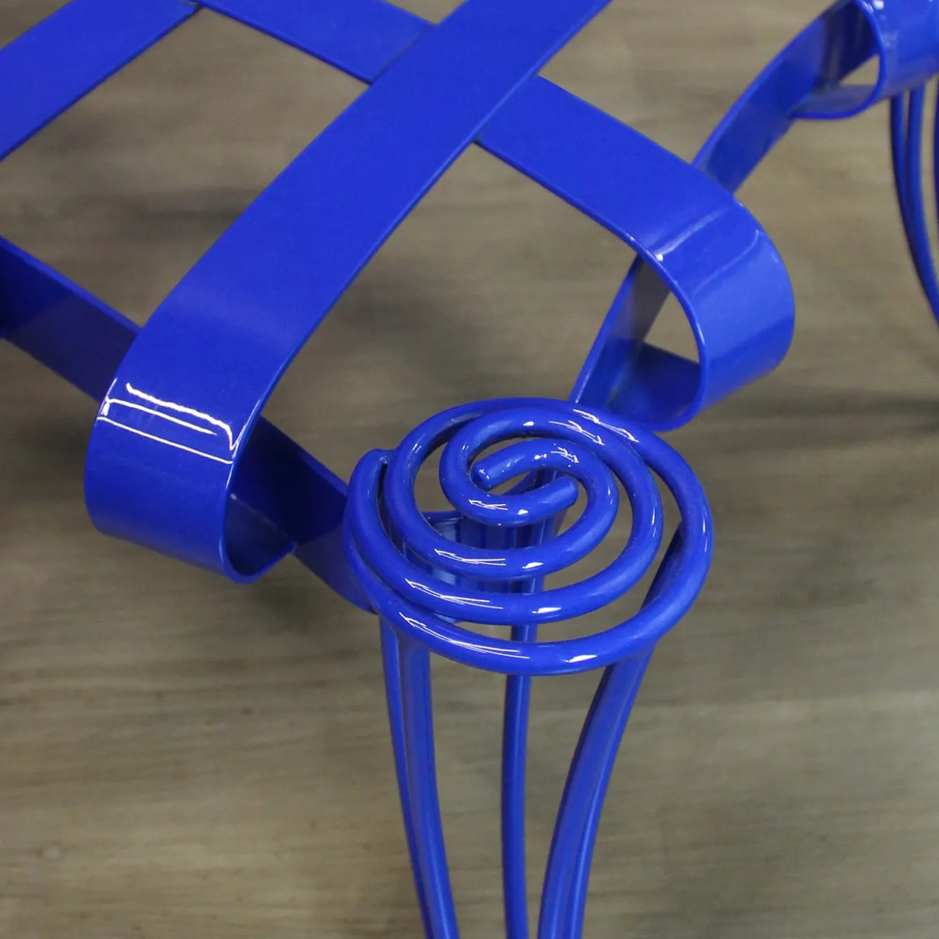 Pouf Garden blu di Carlo Rampazzi