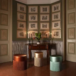 Pouf in pelle metallizzata color oro di Lorenza Bozzoli