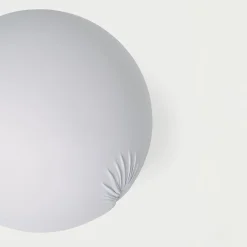 Pouf in tessuto tecnico bianco Tatino di Denis Santachiara