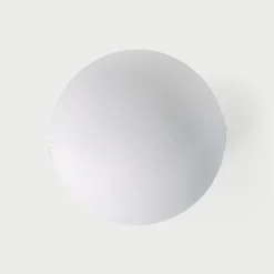 Pouf in tessuto tecnico bianco Tatino di Denis Santachiara